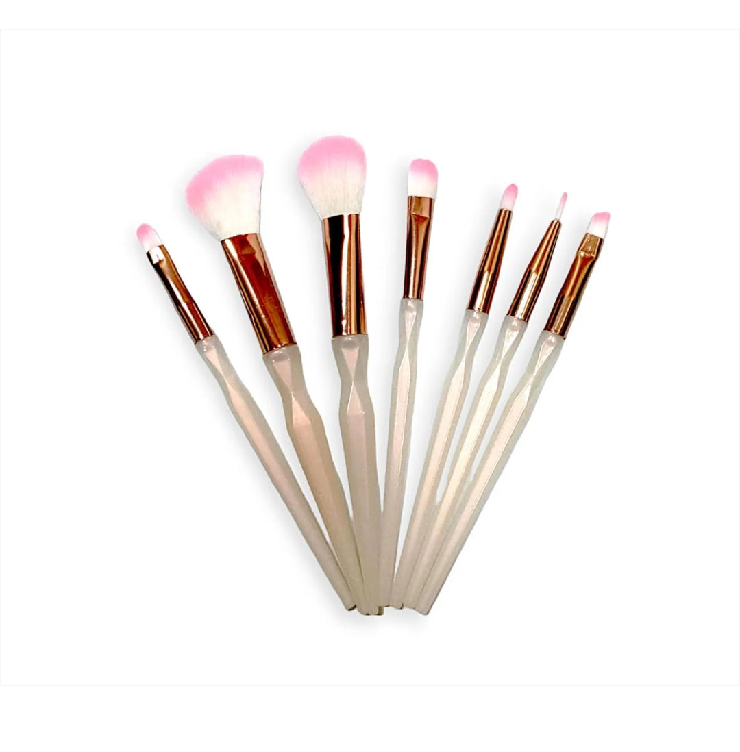 Makeup Brushes set of 7 pouch packing