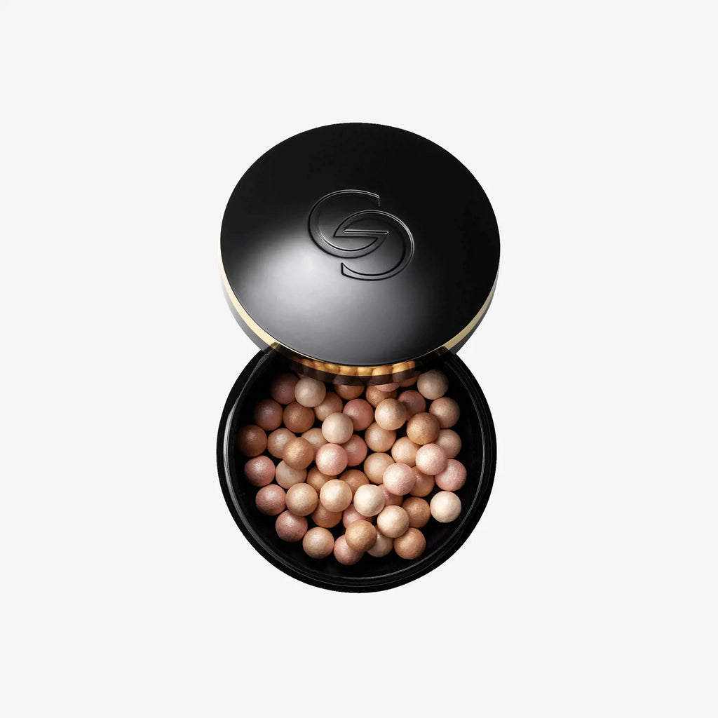 Giordani gold serum infused bronzing pearls