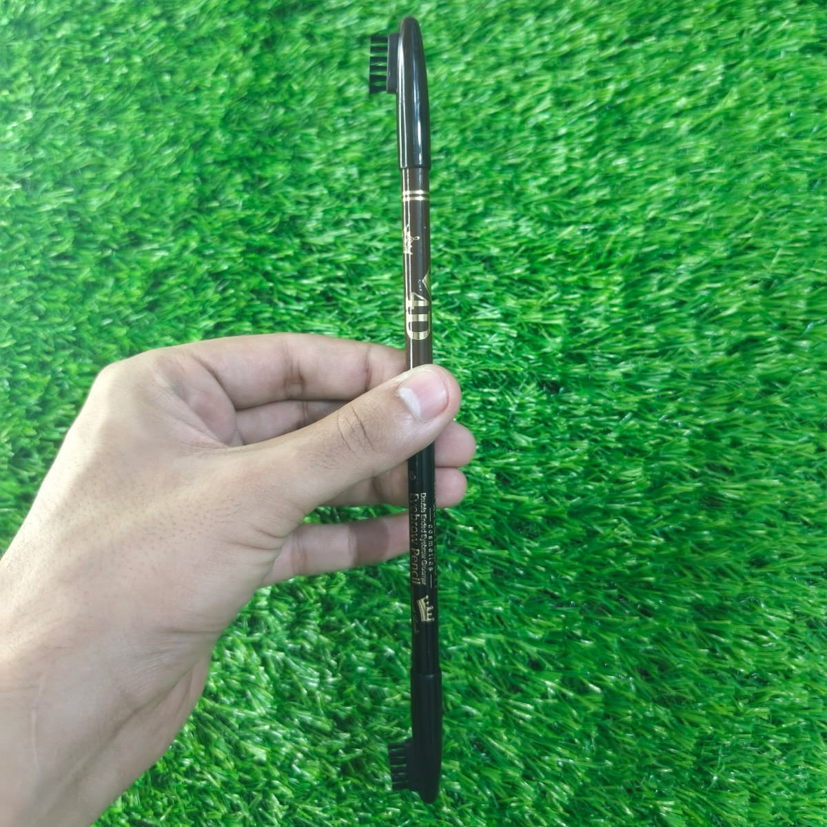 Queen beauty eyebrow pencil with brush