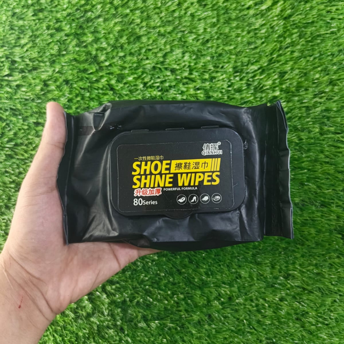 Shoe shine wipes powerful formula